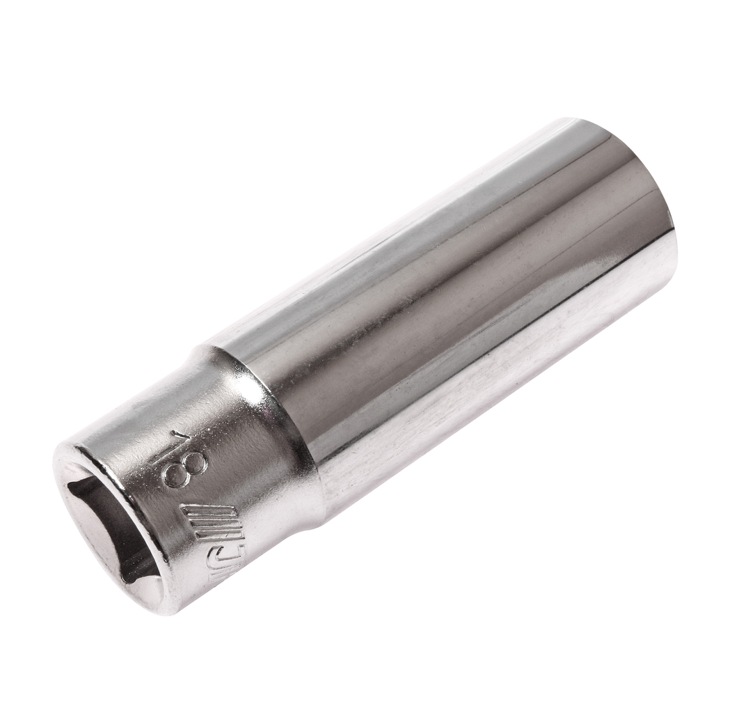 JTC-47618 - Головка торцевая 1/2" 18мм глубокая L=76мм JTC - 
  6 граней, метрический размер. 
  Изготовлена из закаленной хром-ванадиевой стали.    
  Размер: 1/2&rdquo;х18 мм.
  Общая длина: 76 мм.    
  Количество в оптовой упаковке: 10 шт. и 200 