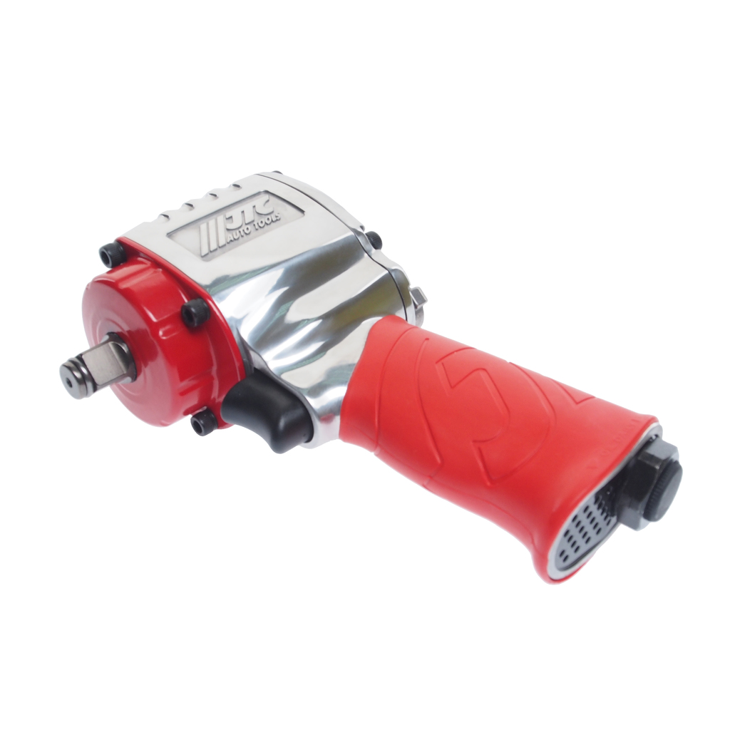 JTC-7656 - Гайковерт пневматический 1/2" 949Нм 10000об/мин. 90-120PSI ударный JTC - 
Скорость вращения: 10000 об/мин.
Размер болта: 21 мм.
Размер воздушного штуцера: 1/4".
Рабочее давление: 90-120 psi.
Максимальный крутящий момент: 949 Н&middot;м.
В