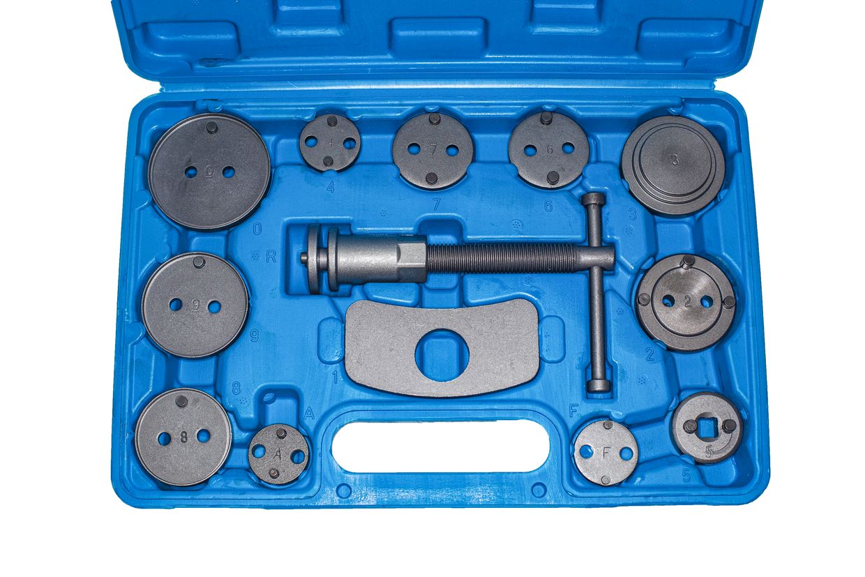 Набор для сведения тормозных цилиндров 13пр. Vertul VR50063