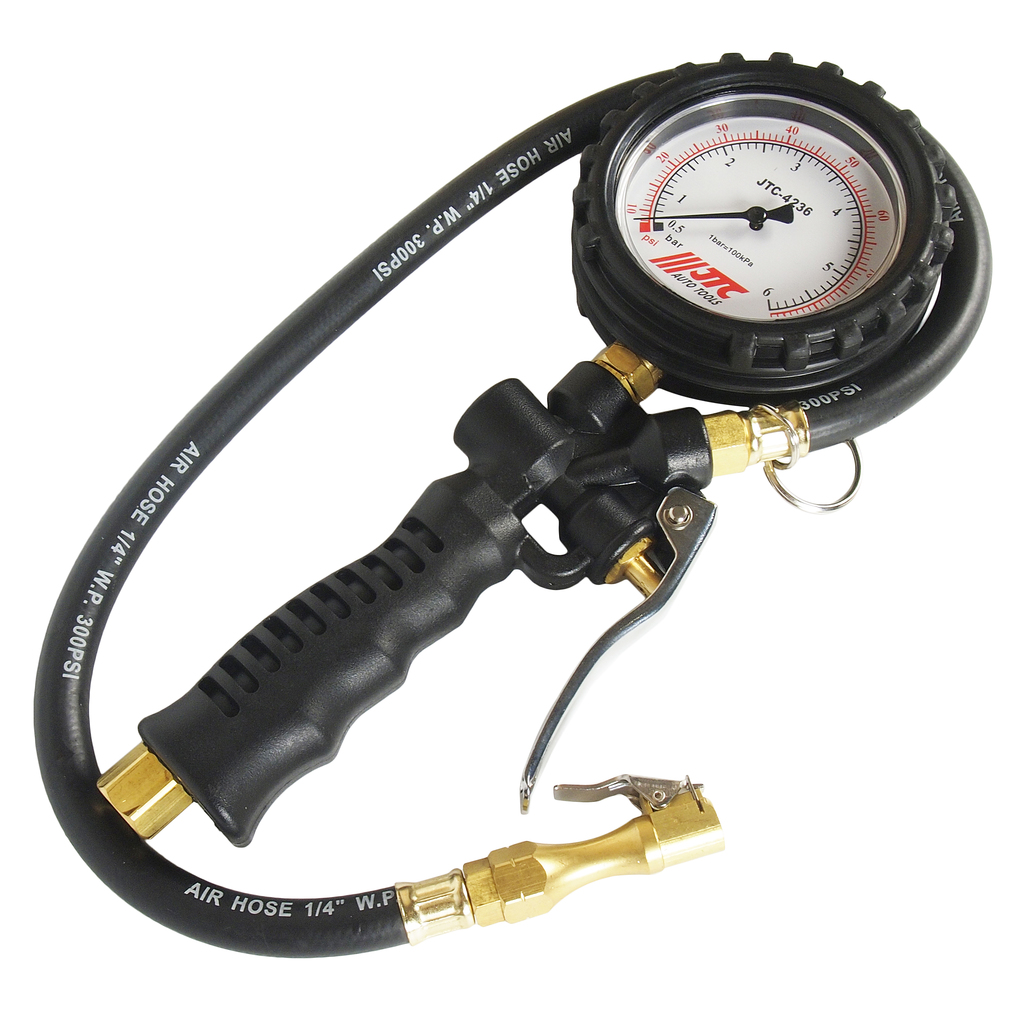 JTC-4236 - Манометр шинный 3-х функциональный 90PSI (6 бар) JTC - Комплектация 

Манометр.


Описание

Специально предназначен для точного измерения и регулировки давления в шинах.
Манометр с рукоятью и ручным клапаном.


Технические характерис