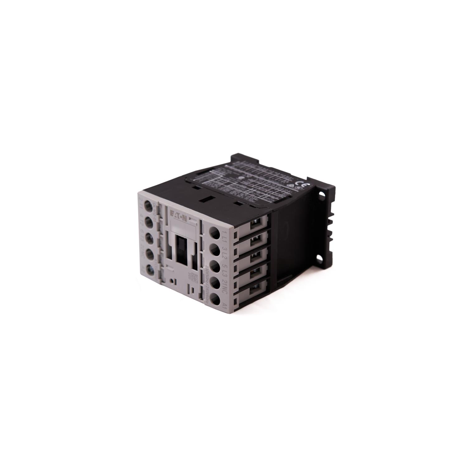 DILM12-01(230V50HZ,240V60HZ) Контактор 12 А,  управляющее напряжение 230В (АС), 1НЗ доп. контакт, ка