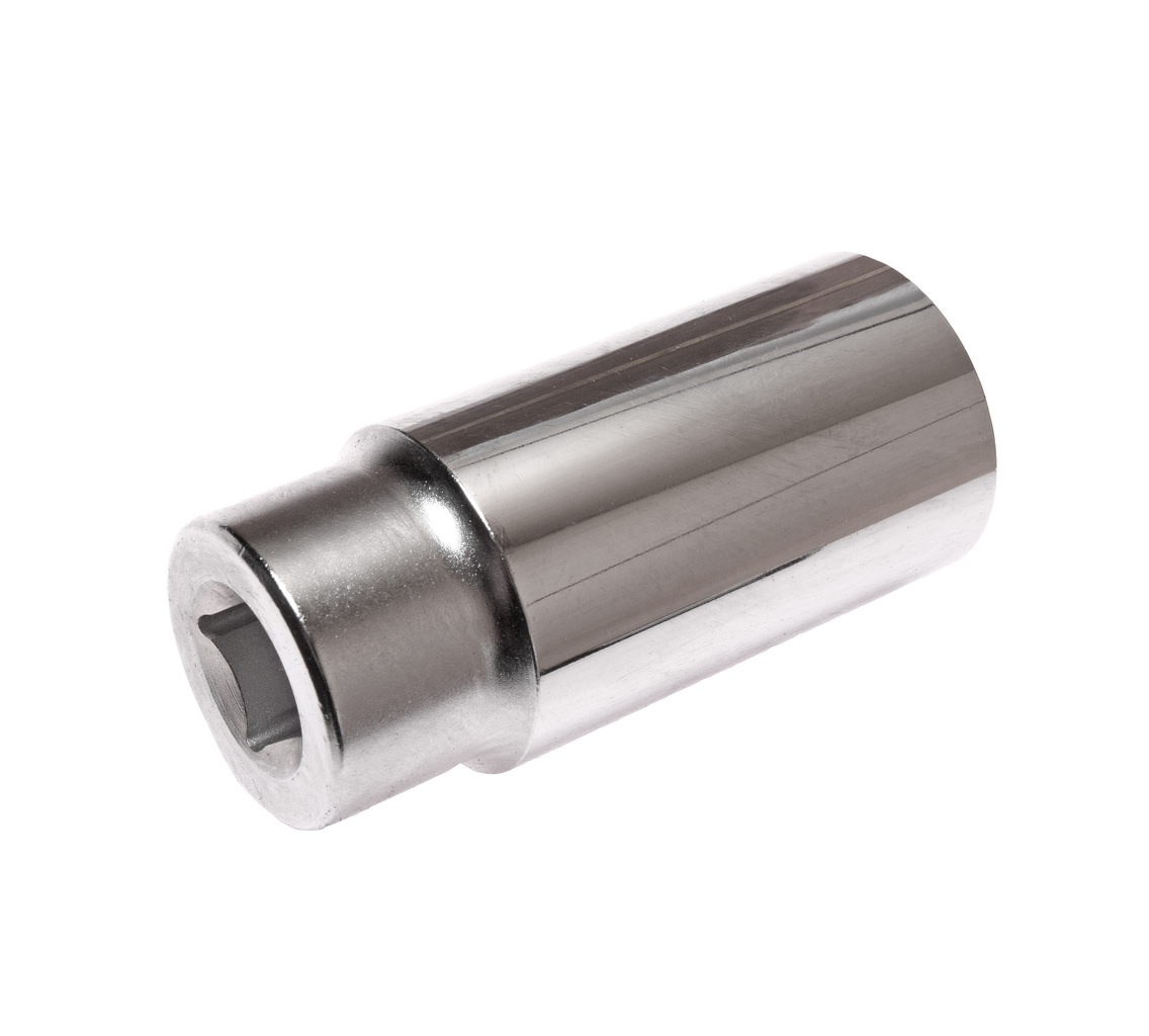 JTC-47726 - Головка торцевая 1/2" 26мм 12-ти гранная глубокая L=76мм JTC -  
  12 граней, метрический размер.
  Изготовлена из закаленной хром-ванадиевой стали. 
  Размер: 1/2&rdquo;х26 мм.
  Общая длина: 76 мм. 
  Количество в оптовой упаковке: 10 ш