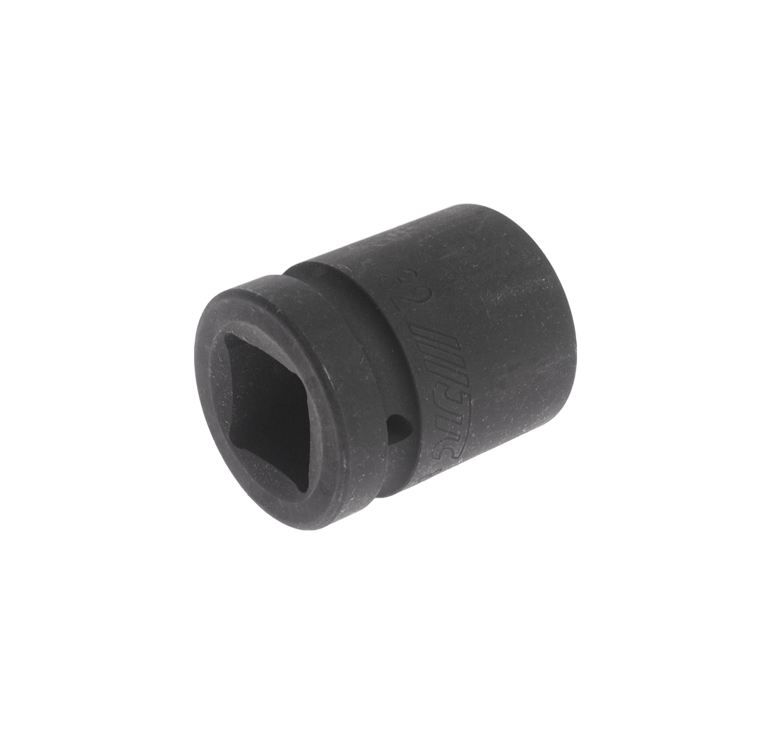JTC-845832 - Головка торцевая 1" 32мм ударная L=60мм JTC -  
Изготовлена из высококачественной хром-молибденовой стали   
6 граней, метрический размер. 
Размер: 1"х32 мм. 
Длина: 60 мм.    
Габаритные размеры: 70/60/60 мм. (Д/Ш/В)  
Вес: 594 гр
