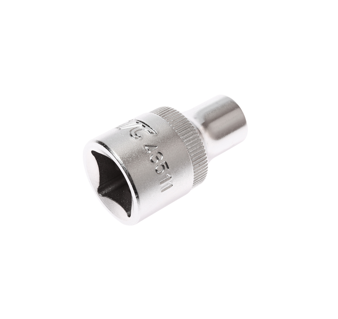 JTC-43511 - Головка торцевая 1/2" TORX E11 L=38мм JTC - 
  Изготовлена из закаленной хром-ванадиевой стали. 
  Размер: 1/2&rdquo;хE11.
  Общая длина: 38 мм. 
  Количество в оптовой упаковке: 10 шт. и 200 шт. 
  Габаритные размеры: 38/22/22 мм. (Д/Ш/В
