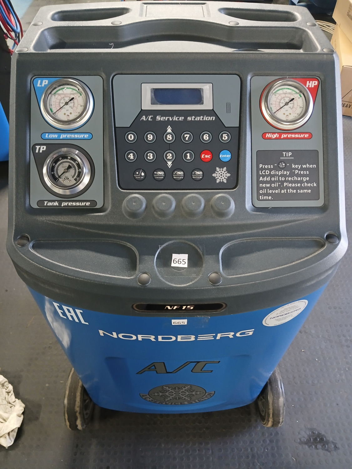 Установка полуавтомат для заправки автомобильных кондиционеров NF15 RM 665