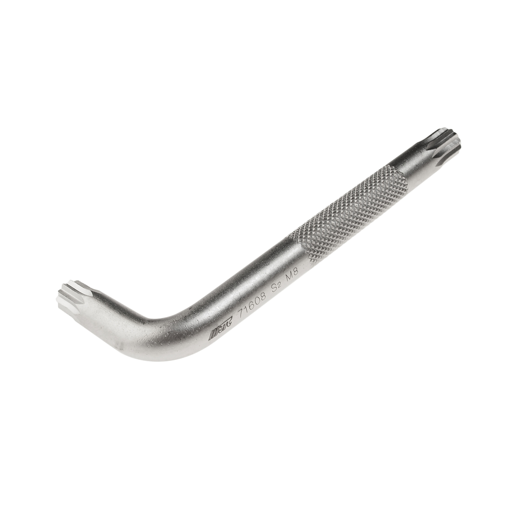 JTC-71608 - Ключ SPLINE Г-образный M8 JTC - 
Материал: S2 сталь.
Размер: M8.
Размер удлиненной части: 81 мм.
Размер короткой части: 28 мм.
