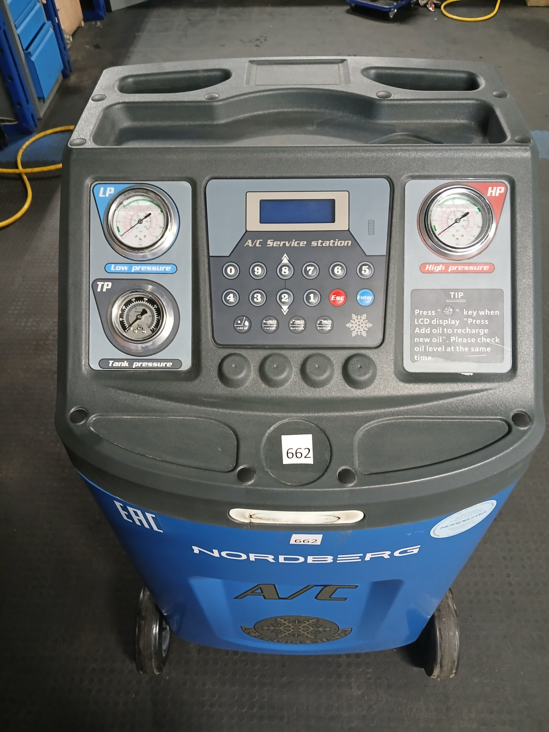 Установка полуавтомат для заправки автомобильных кондиционеров NF15 RM 662