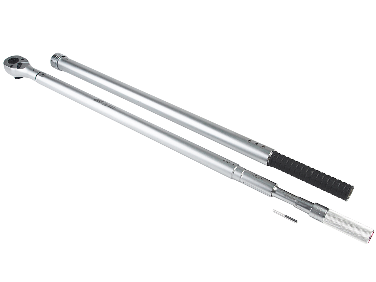JTC-7668 - Ключ динамометрический 1" 400-2000Нм JTC - 
Точность &plusmn;4% допуска от установленных параметров (согласно стандарту В107.14М. от 20% до 100% диапазона работы инструмента).
Диапазон измерений: 300-2000 Н&middot;м.
Легкая удобная рукоятка 