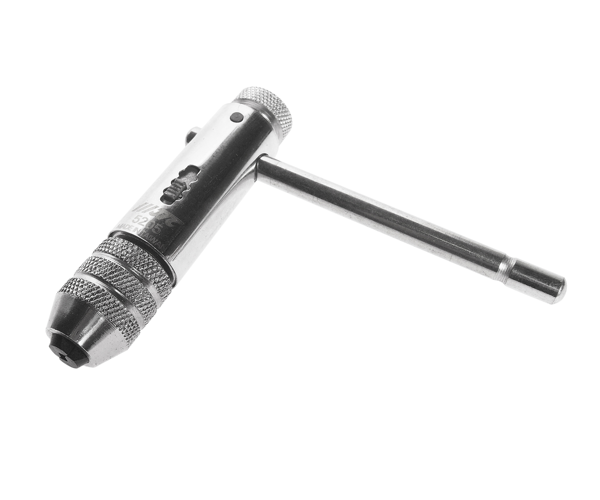 JTC-5205 - Держатель для метчиков 1/4" Т-образный 85мм JTC -  
Размер: 1/4" (3-8 мм.) 
Длина: 85 мм. 
Габаритные размеры: 130/58/45 мм. (Д/Ш/В)  
Вес: 160 гр.  

