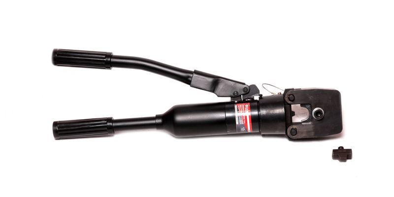 Инструмент гидравлический обжимной для кабелей 12т(ход штока-18мм, сечение 14-150мм2, адаптеры-14,22,38,60,70,80,100,150мм), в кейсе FORCEKRAFT FK-Y150